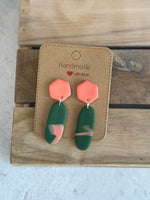 Lade das Bild in den Galerie-Viewer, Ohrstecker - Green/coral -

